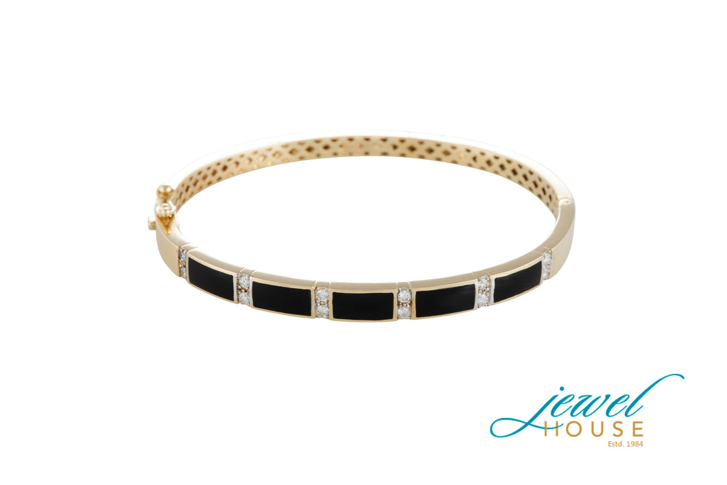 DIAMONDS WITH BLACK ONYX BANGLE IN 14KT YELLOW GOLD