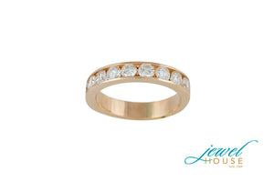 CHANNEL-SET SINGLE ROW DIAMOND RING IN 14KT YELLOW GOLD