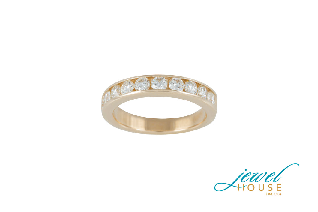 CHANNEL-SET DIAMOND RING IN 14KT YELLOW GOLD