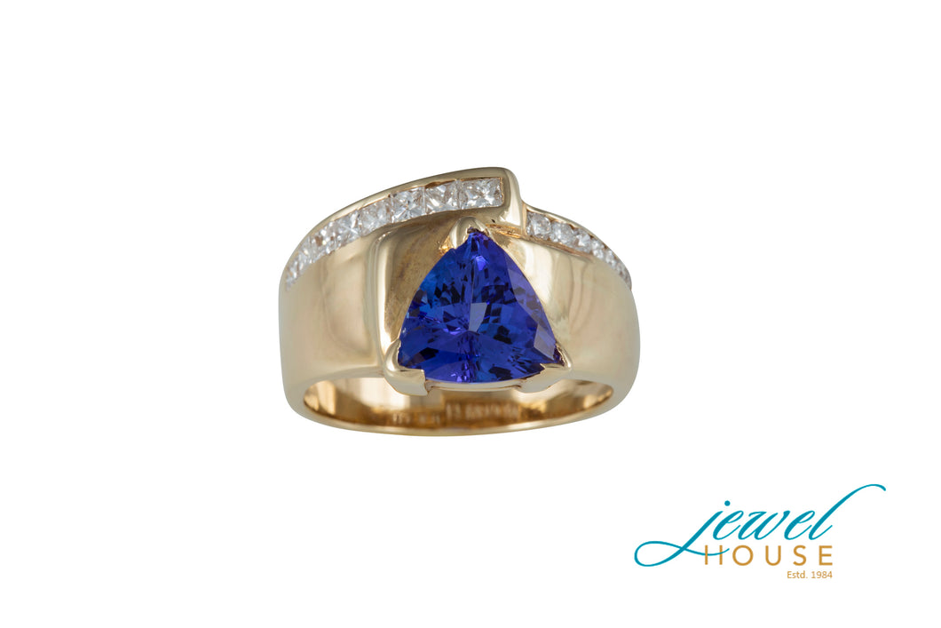 TRILLION TANZANITE WITH CHANNEL-SET DIAMOND RING IN 14KT YELLOW GOLD