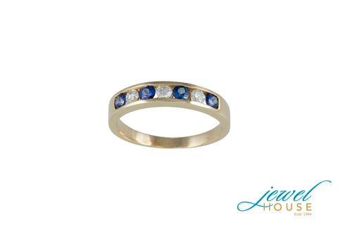 BLUE SAPPHIRE AND DIAMOND RING IN 14KT YELLOW GOLD