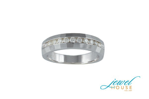 SINGLE ROW DIAMOND CHANNEL-SET FACET RING IN 14KT WHITE GOLD